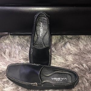 Black Shoes - Men’s size 11 Black Shoes - Men’s size 11